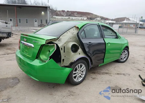 2015 Chevrolet Sonic Lt Auto from USA, damaged, VIN 1G1JC5SH9F4212949